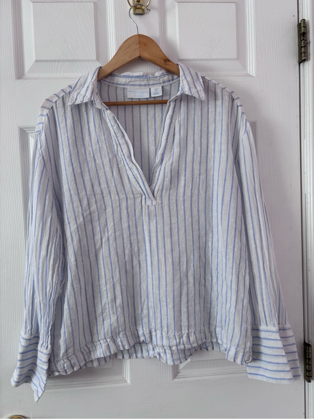 Martha Stewart Collection 100% Linen Blue & White Striped V-Neck Blouse Size M - Picture 8 of 11